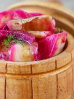 Маринованная капуста со свеклой - самые вкусные рецепты быстрого приготовления