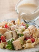 Соус для салата «Цезарь» - лучшие способы заправки самой вкусной закуски