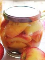 Маринованные яблоки на зиму в банках - необычная заготовка по простым и вкусным рецептам