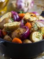 Что приготовить из картофеля в духовке по простым и новым рецептам?