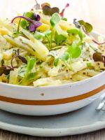 Салат с сельдереем стеблевым - рецепты вкусных закусок на каждый день