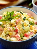 Классический крабовый салат - рецепт вкусного праздничного блюда