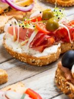 Простые бутерброды на праздничный стол - лучшие идеи для вкусного торжества