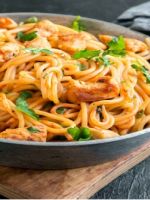 Спагетти с курицей - рецепты вкусного блюда для домашнего стола