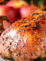 Утка в духовке - праздничные рецепты запеченной птицы