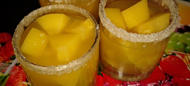 ананасы из кабачков с ананасовым соком