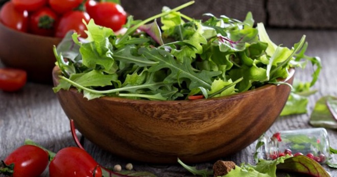 Салат с рукколой - рецепты легких закусок на каждый день
