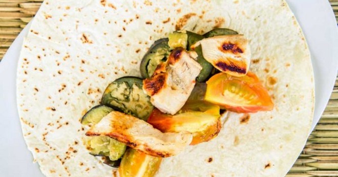 Тортилья с курицей - вкусные рецепты знаменитой мексиканской закуски