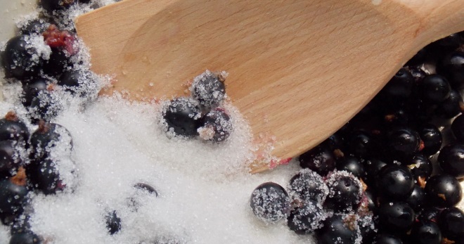 Смородина с сахаром - интересные идеи приготовления вкусных десертов