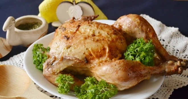 Курица в рукаве в духовке - рецепты блюд для праздничного стола и не только!