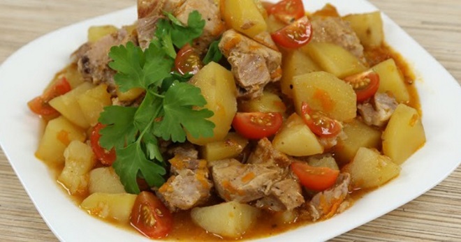 Тушеная картошка с мясом в мультиварке - самые простые способы приготовления вкусных блюд