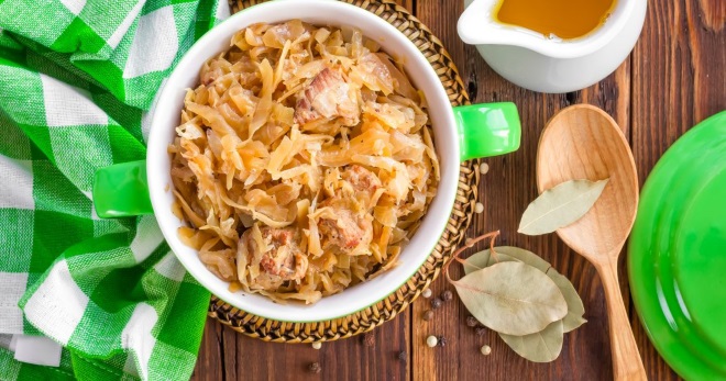 Тушеная капуста на сковороде – рецепты сытного вкусного и очень простого блюда