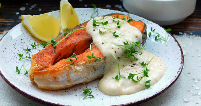 Стейк лосося в духовке - подборка лучших рецептов для любителей рыбы