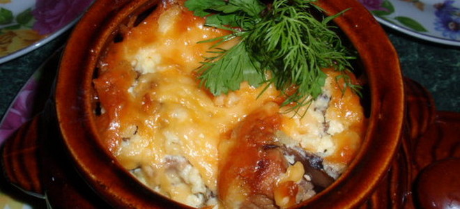 Мясо с картошкой в соусе в духовке рецепт с фото