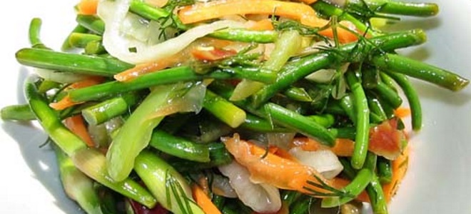 Чесночные стрелки по-корейски с морковью – рецепт