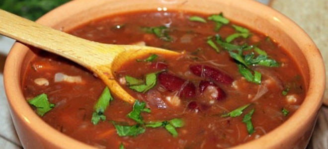Фасолевый суп из консервированной красной фасоли – рецепт