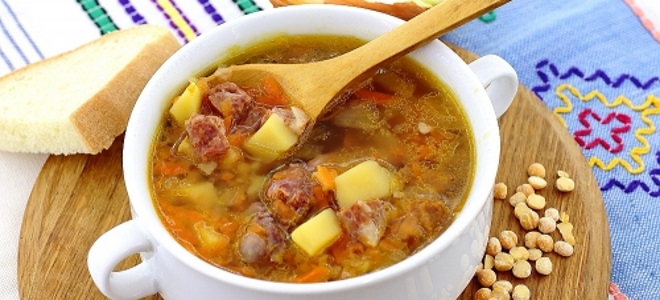 гороховый суп с копченой колбасой в мультиварке