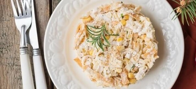 «Итальянский» салат с блинами - рецепт