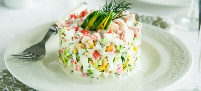 постный салат с крабовыми палочками и капустой