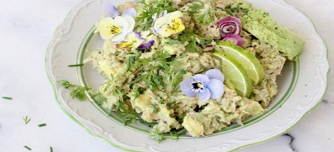 Салат с тунцом и авокадо - рецепт