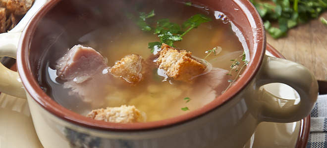 вкусный гороховый суп из свиных ножек