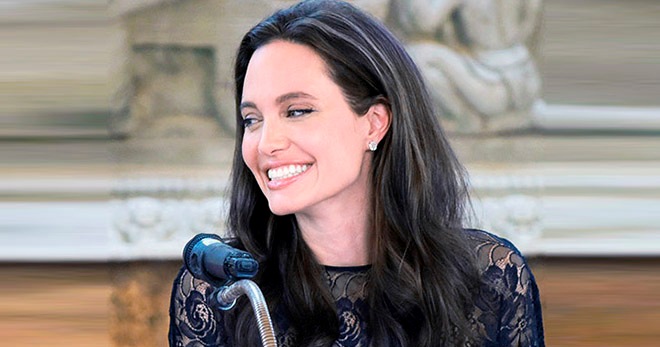 Анджелина Джоли планирует вновь усыновить ребенка вместе с бойфрендом
