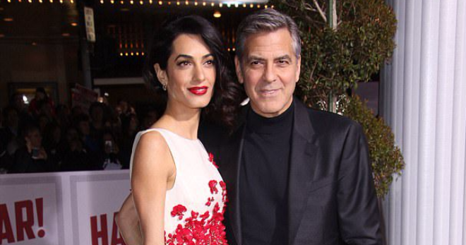 Амаль и Джордж Клуни замечены вместе с новорожденными детьми