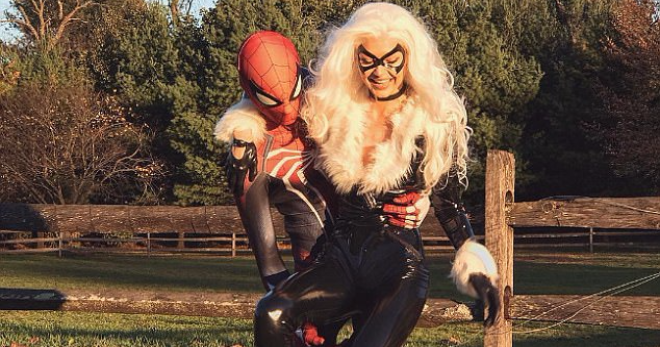 Джиджи Хадид и Зейн Малик на Хеллоуин переоделись в героев комиксов Marvel
