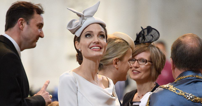 Элегантный образ: Анджелина Джоли на службе в Соборе святого Павла