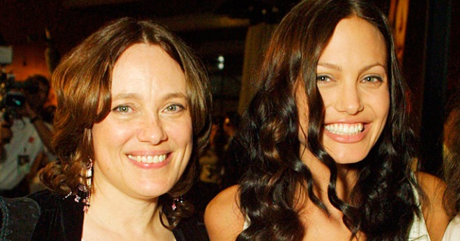 Анджелина Джоли дала откровенное интервью журналу ELLE относительно своей матери