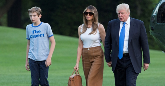 Мелания Трамп с сыном Бэрроном перебралась к супругу в Белый дом