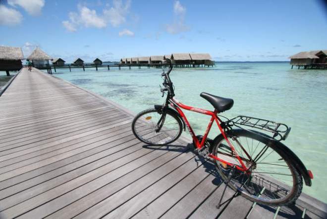 Велосипед - популярный транспорт на Мальдивах