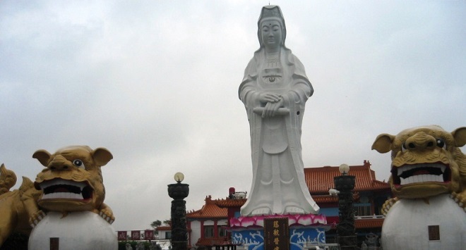 Статуя Гуань Инь