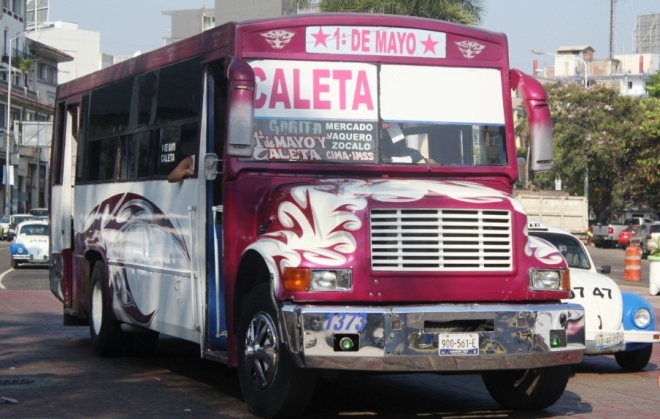 Автобус в Акапулько