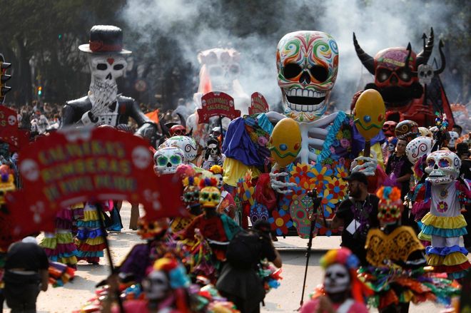 Карнавал в честь Дня Смерти (Поминовения) в Мексике