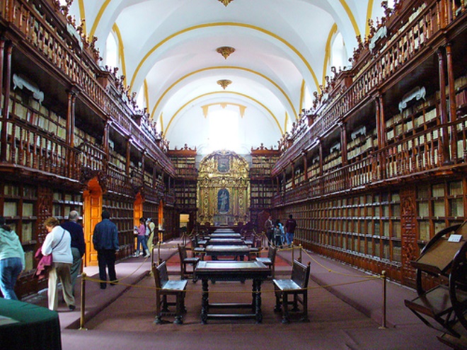 Библиотека Palafoxiana
