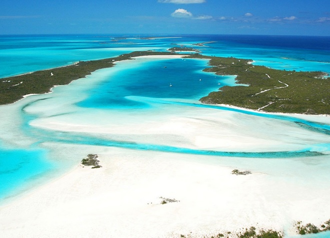 Остров Эксума Кей на Багамских островах