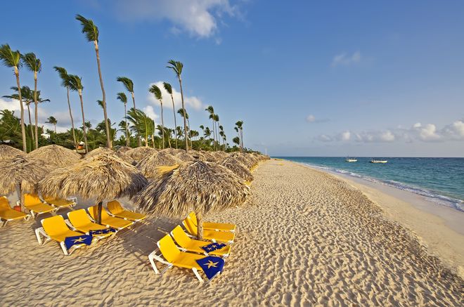Золотой пляж на острове Кайо Энсеначос