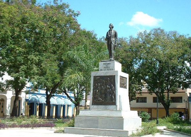 Статуя Карлоса Мануэля де Сеспедеса в парке его же имени, Баямо