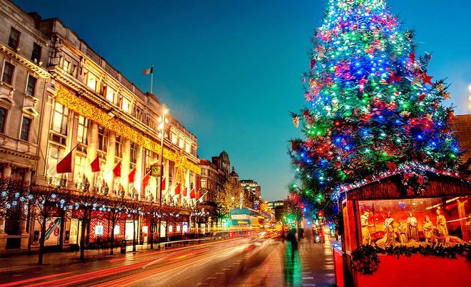 Рождественская елка в Дублине, Ирландия