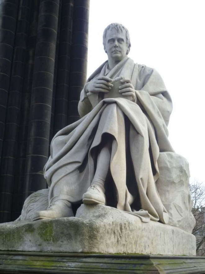 Памятник Вальтеру Скотту в Эдинбурге
