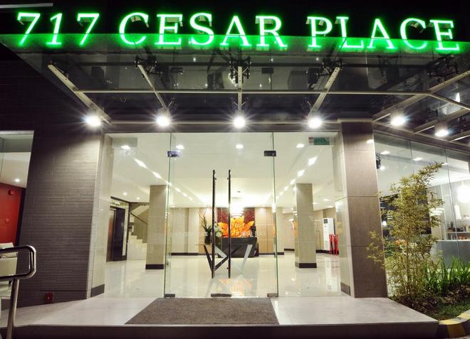 717 Cesar Place Hotel (Бохол)
