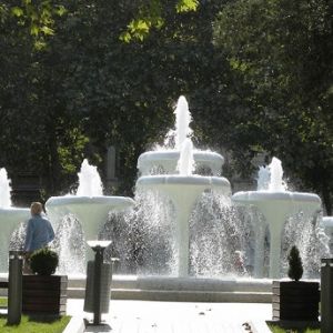 Площадь фонтанов (Баку)