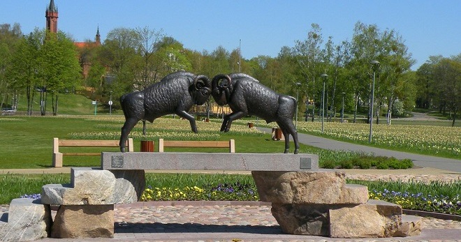 Памятники в Литве