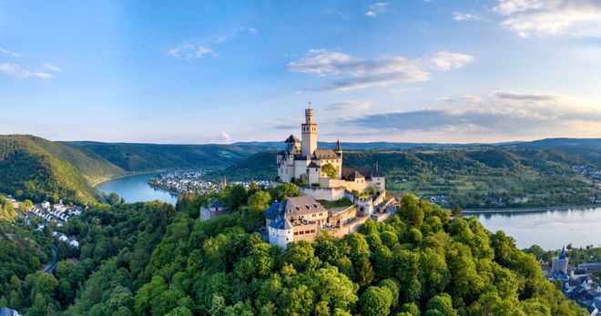 Средневековые замки на реке Рейн