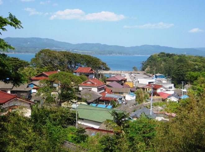 Деревня на острове Тасиро