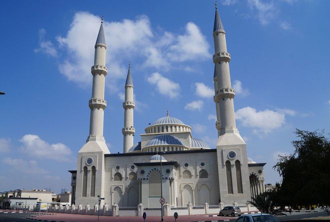 Голубая мечеть Аль-Фарук Омар бин Хаттаб, Дубай