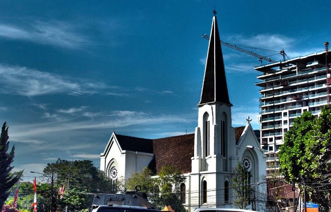 Католический Собор Святого Петра (Бандунг)
