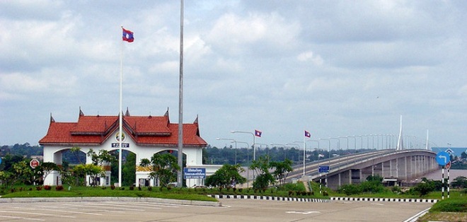 Мост между Лаосом и Таиландом