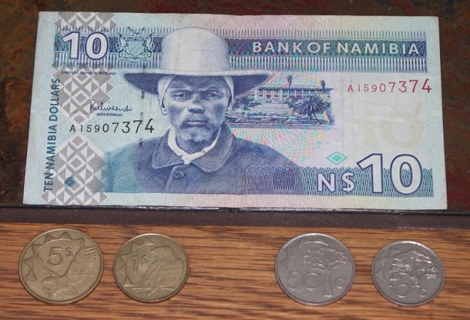 Намибийские деньги